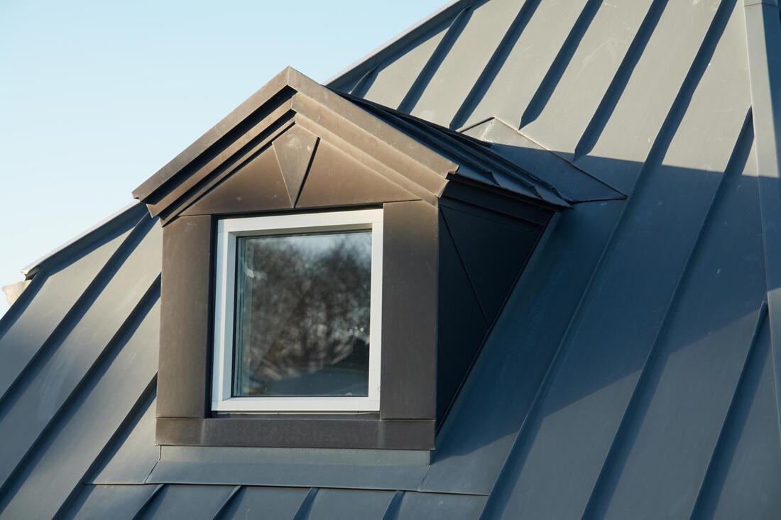 a metal house roof